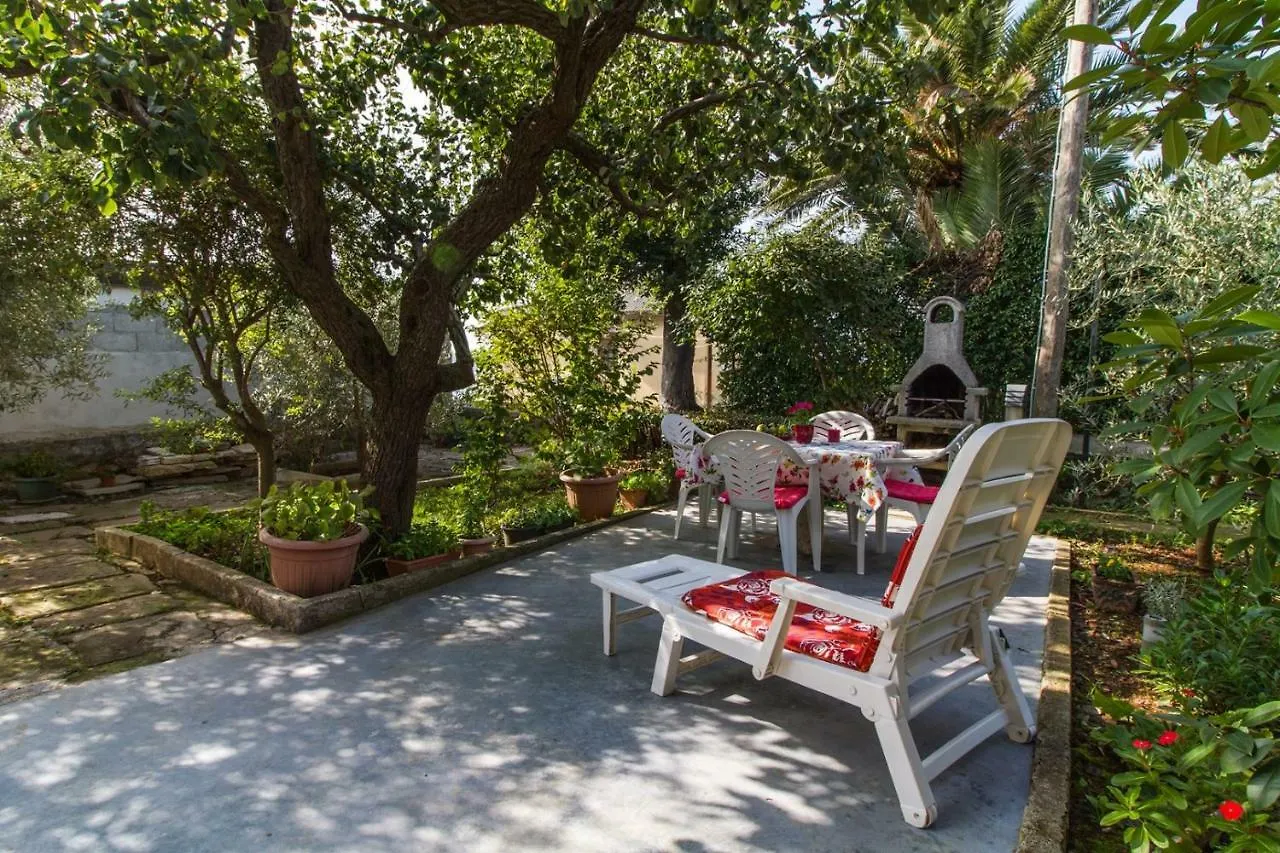 Studio Apartment Zeljka Pula Croatia