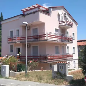 Gracijela Pula